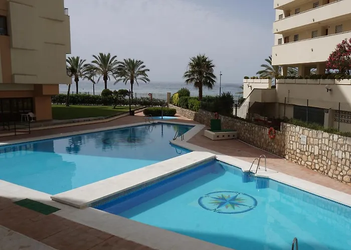 Neptuno 403. Wonderful One-bedrooms With Sea Views Apartment Marbella